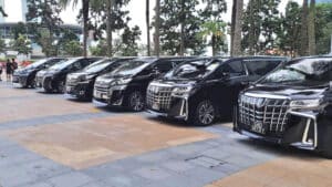 Limousine Service Singapore 300x169 Top 10 Best 7 Seater Booking Services in Singapore